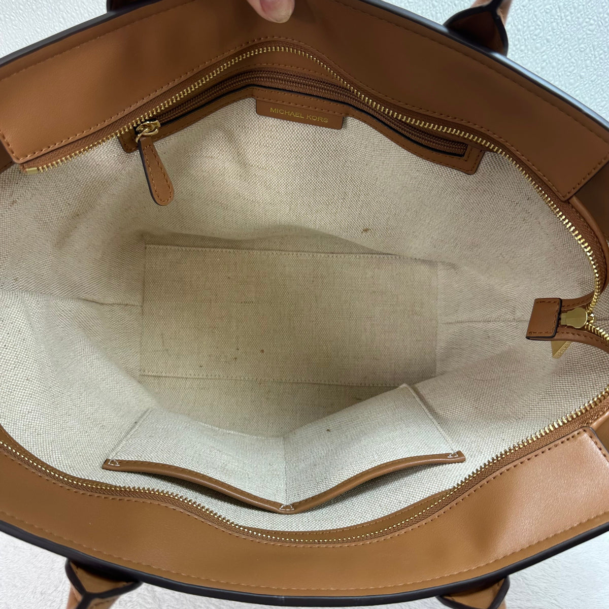 Handbag Designer By Michael Kors, Size: Large