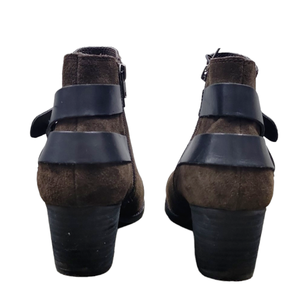 Boots Ankle Flats By Dolce Vita  Size: 9.5