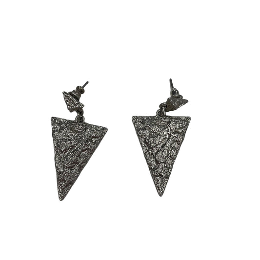 SILVER EARRINGS DANGLE/DROP by CLOTHES MENTOR