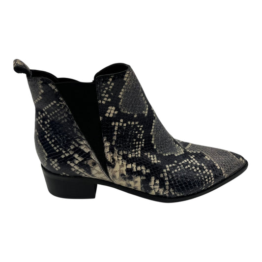 BOOTS ANKLE HEELS by MARC FISHER In SNAKESKIN PRINT, Size: 6