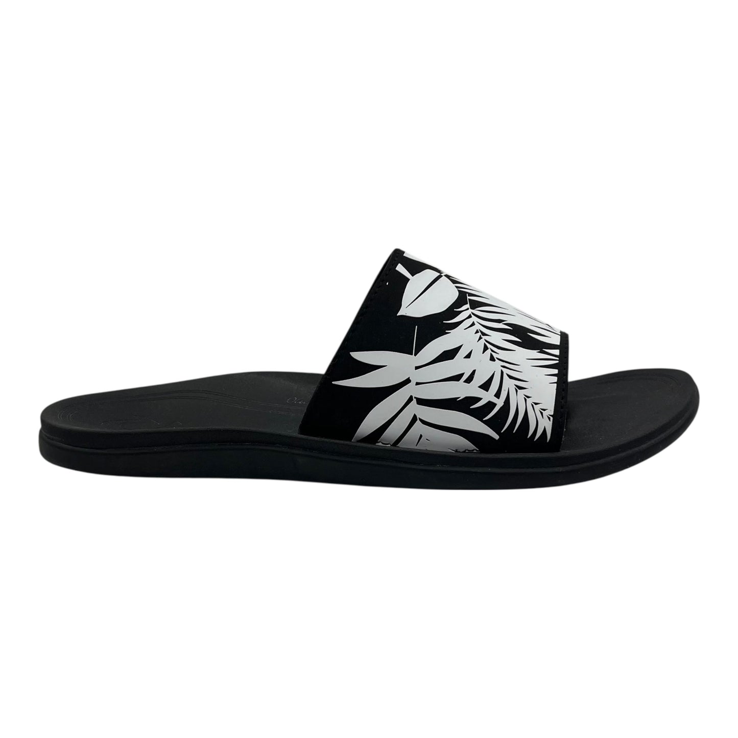 Sandals Flats By Olukai In Black & White, Size:9