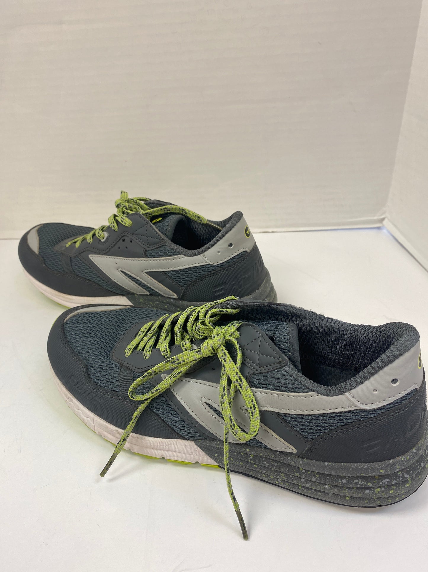 Shoes Athletic By Clothes Mentor  Size: 8