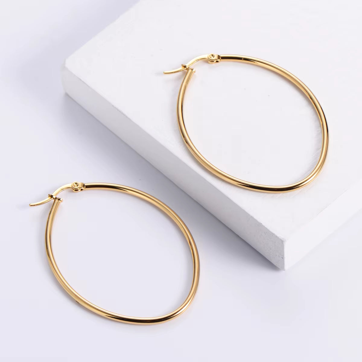 NEW Gold Plated Stainless Steel Oval Earrings