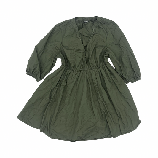 Dress Casual Short By Torrid In Green, Size:M