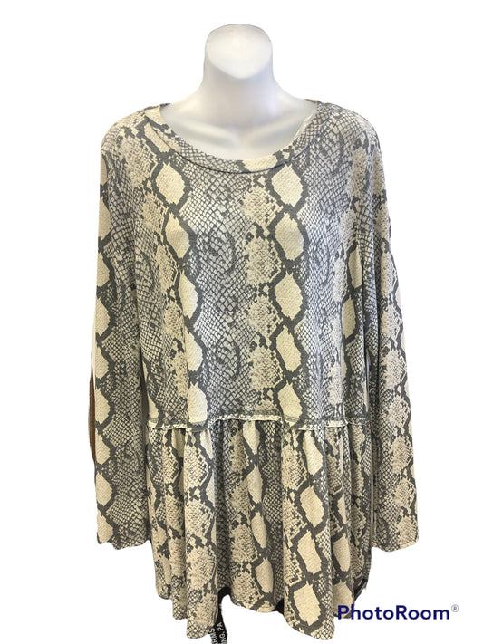 Tunic Long Sleeve By First Love  Size: L