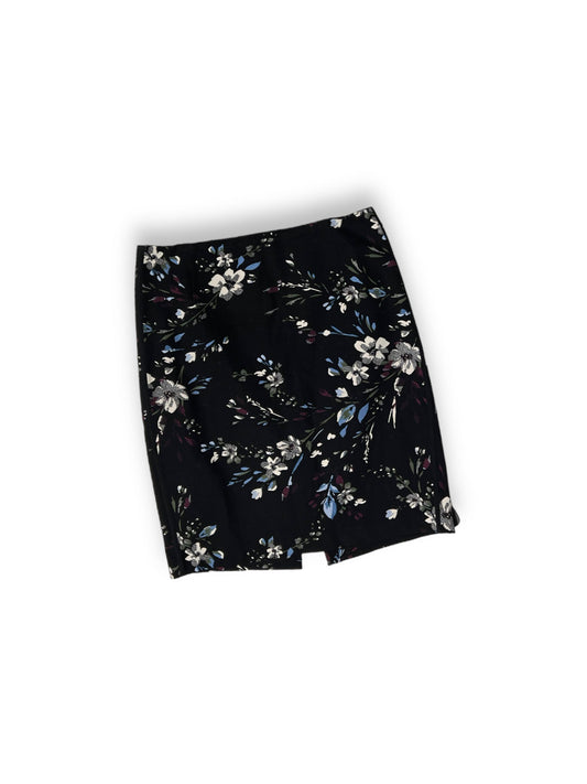 Skirt Midi By White House Black Market  Size: 12