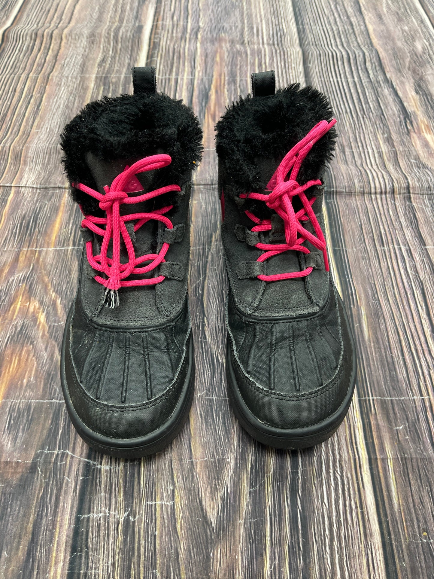 Boots Snow By Nike  Size: 5.5