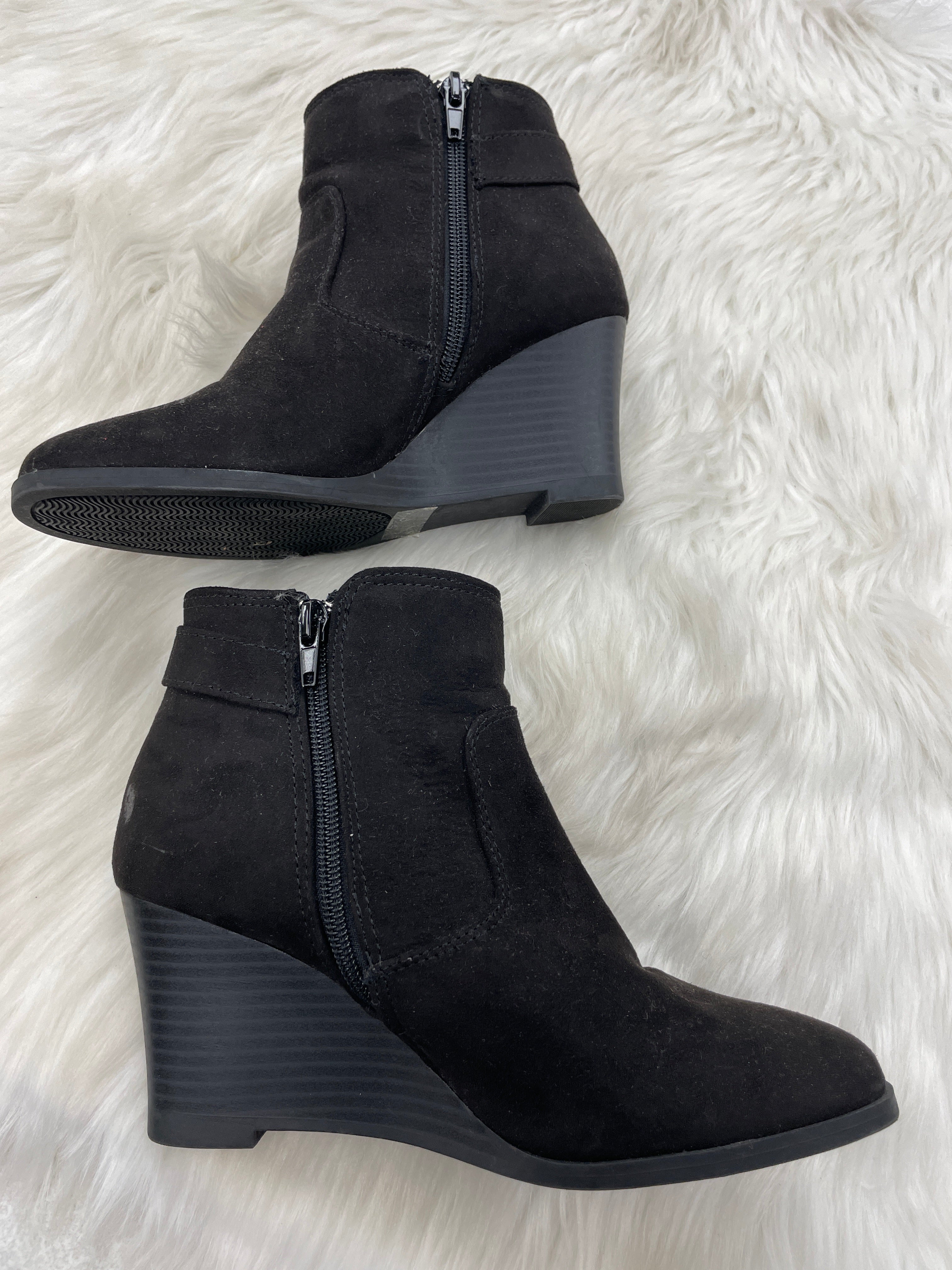 Maurices sales wedge booties