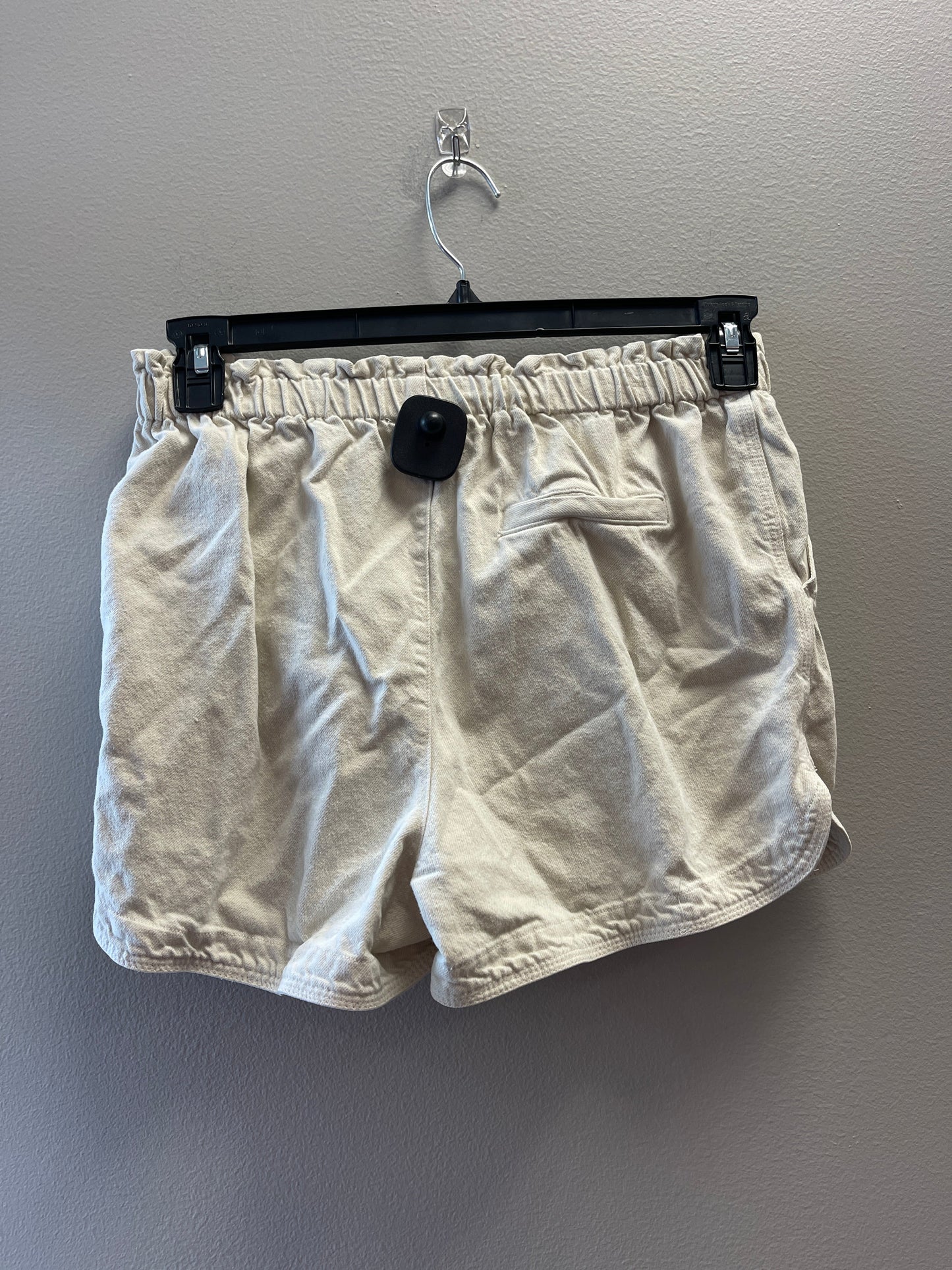 Shorts By Thread And Supply  Size: 4