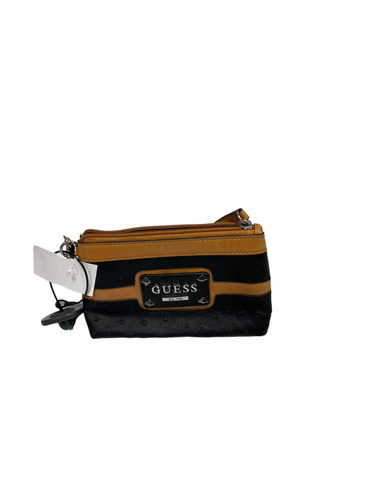 Wristlet By Guess  Size: Small