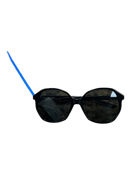 Sunglasses By Balenciaga  Size: 01 Piece