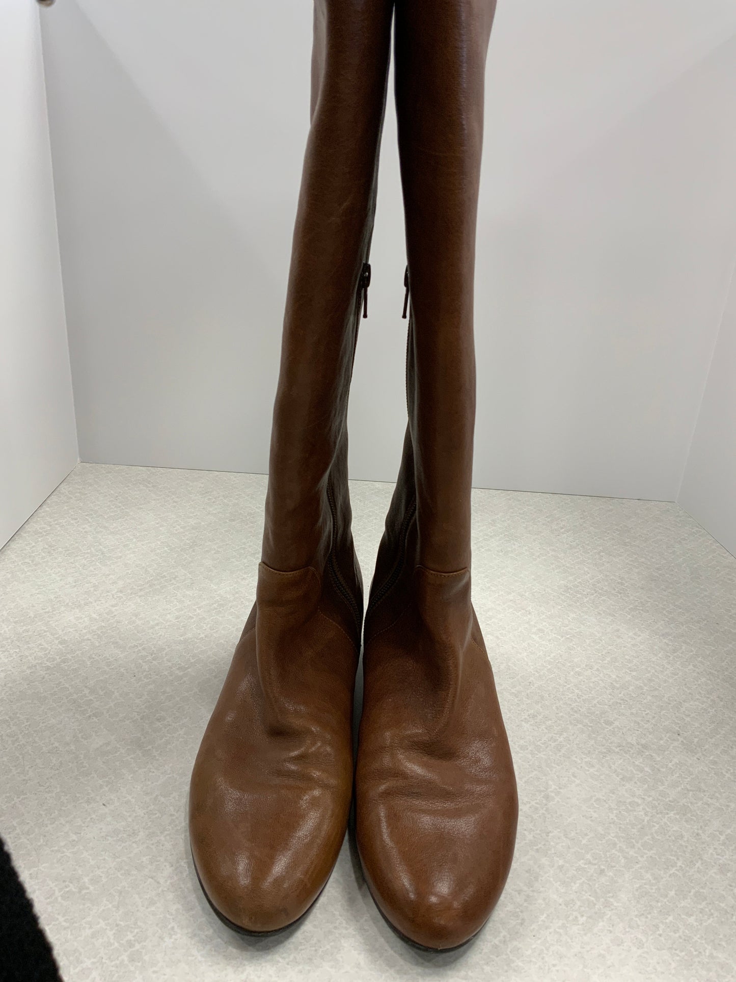 Boots Knee Flats By Stuart Weitzman  Size: 8