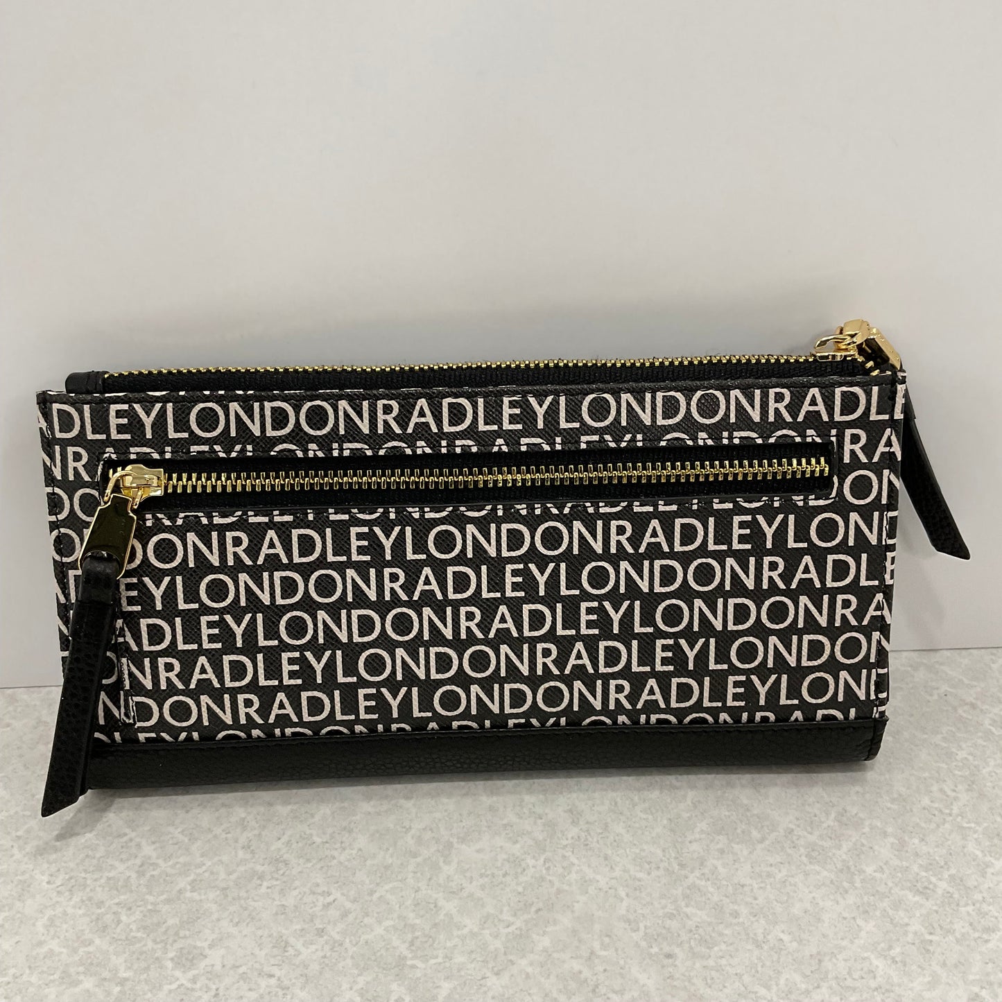 Wallet By Radley London  Size: Medium