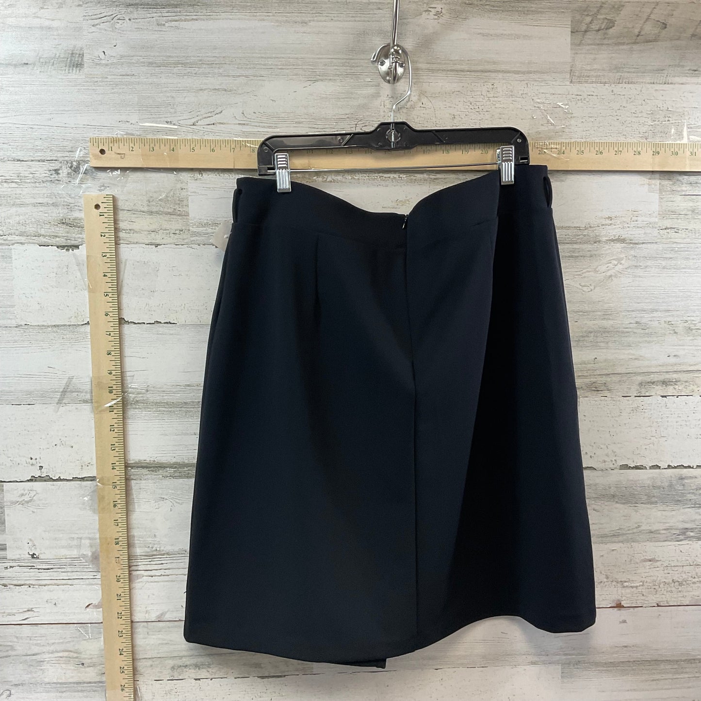 Skirt Mini & Short By Worthington O  Size: 18