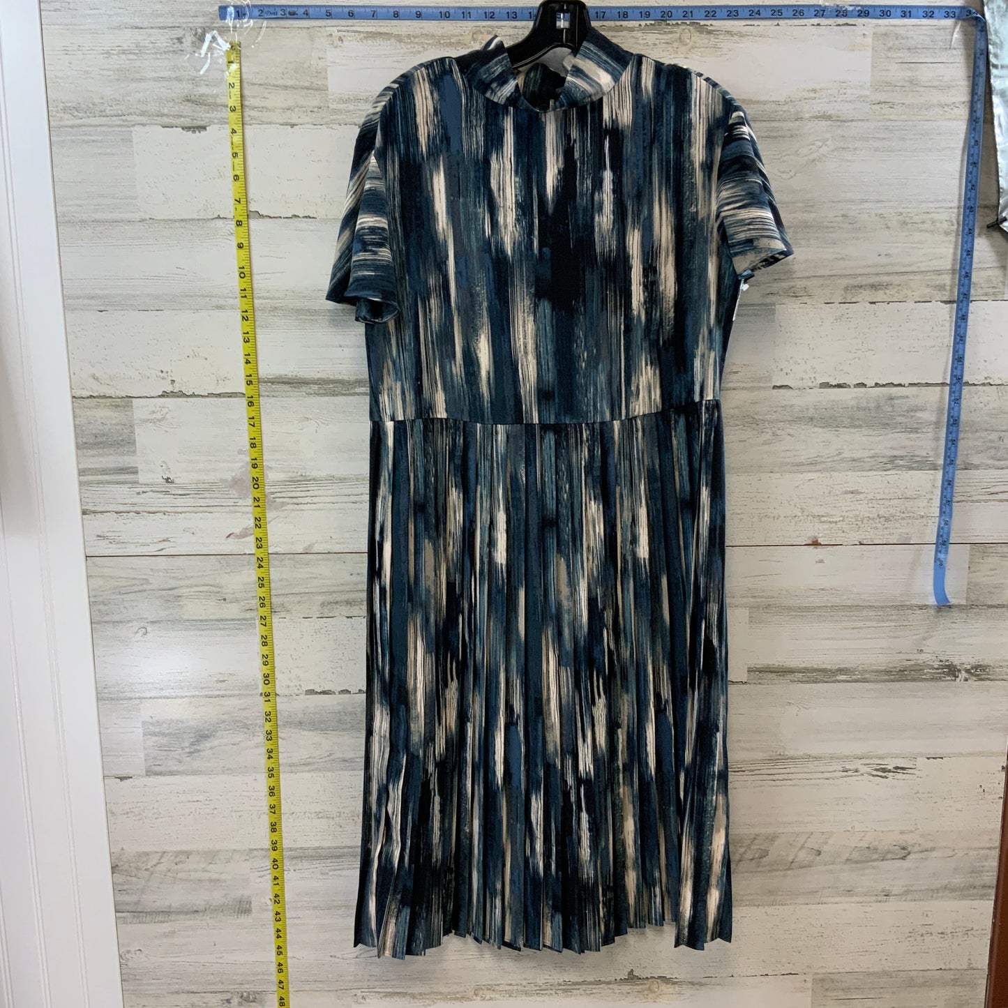 Dress Casual Midi By Nordstrom  Size: Xs