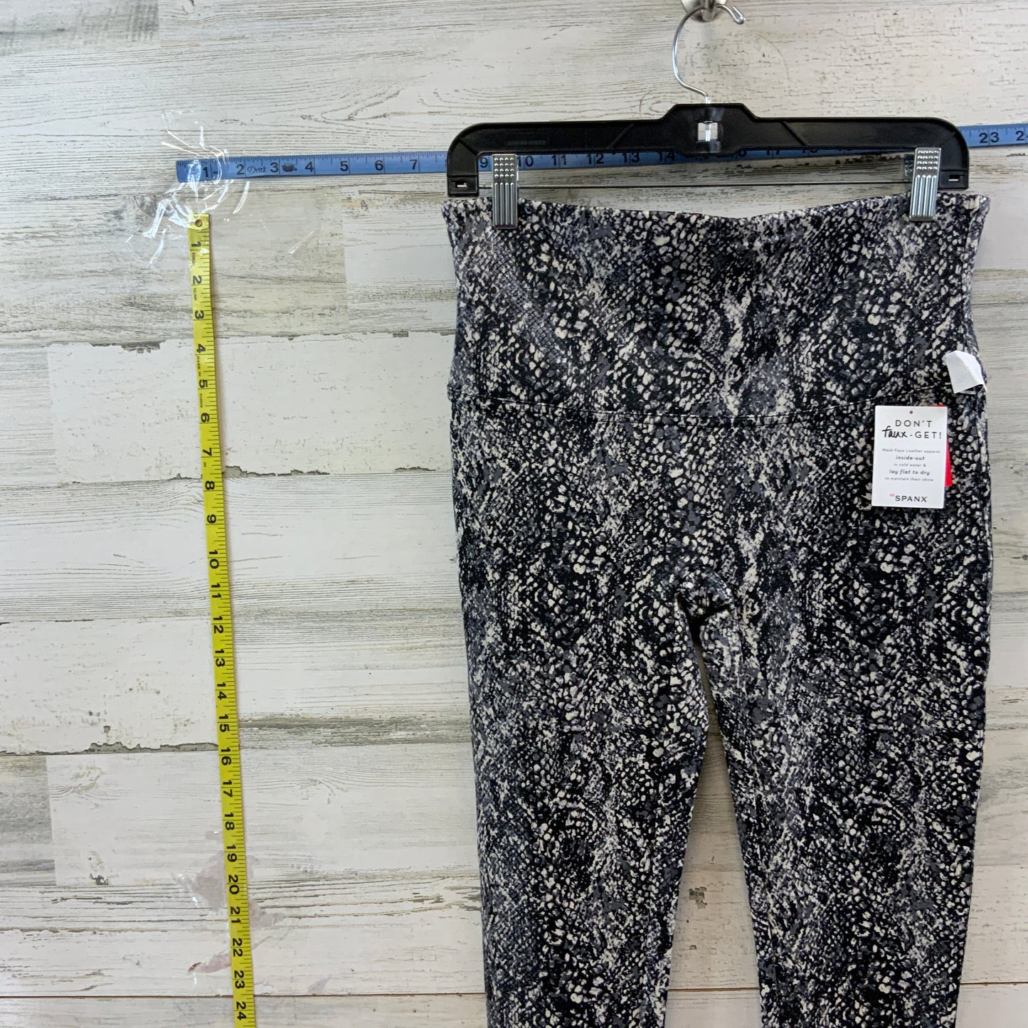 Leggings By Spanx  Size: Xl