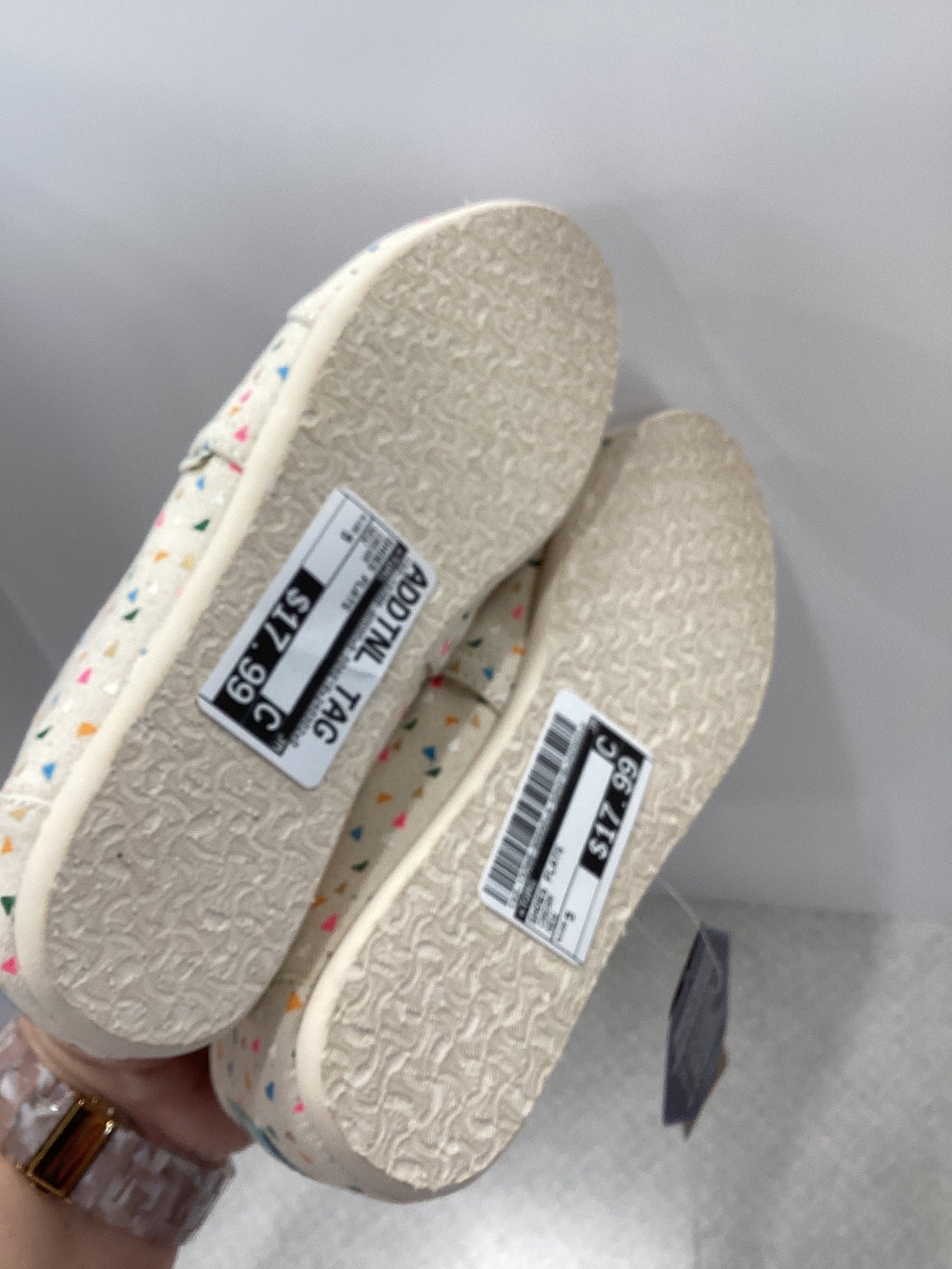Shoes Flats By Toms  Size: 5