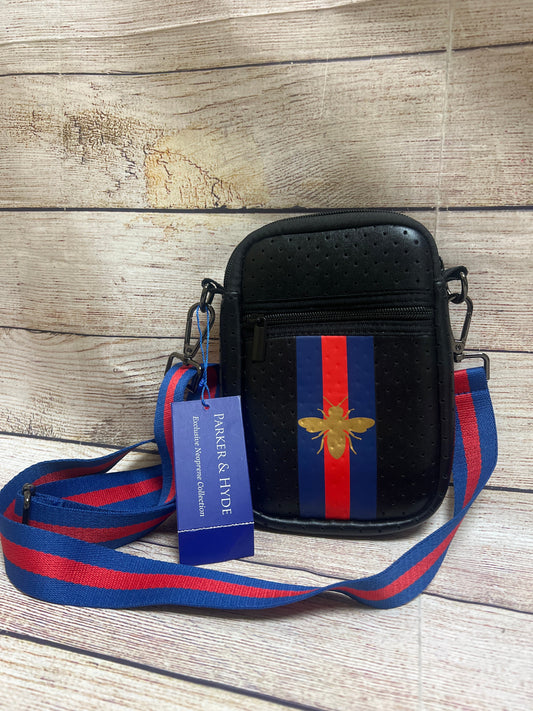 Crossbody By Cmb  Size: Medium