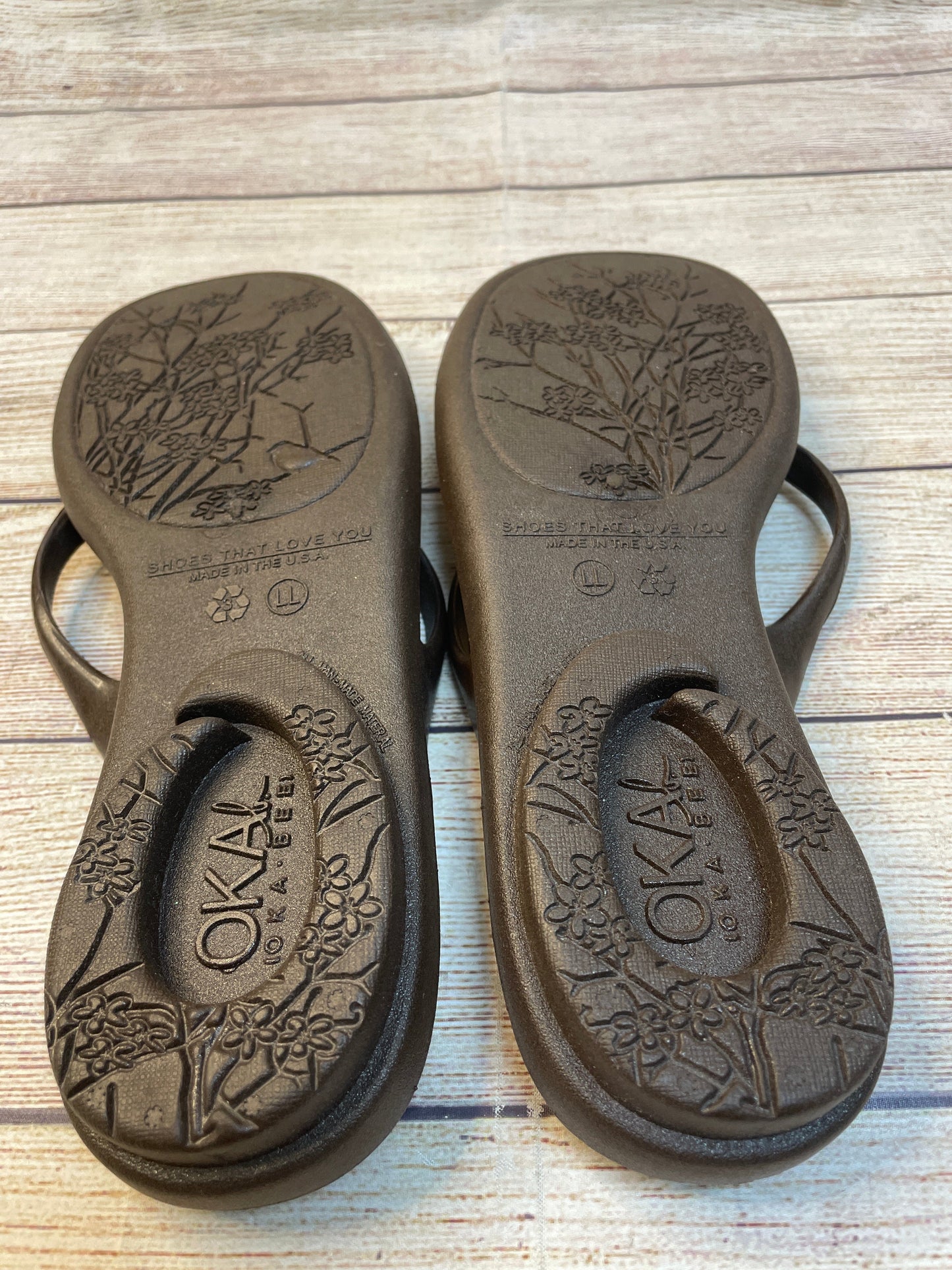 Sandals Flip Flops By Cmc  Size: 9.5