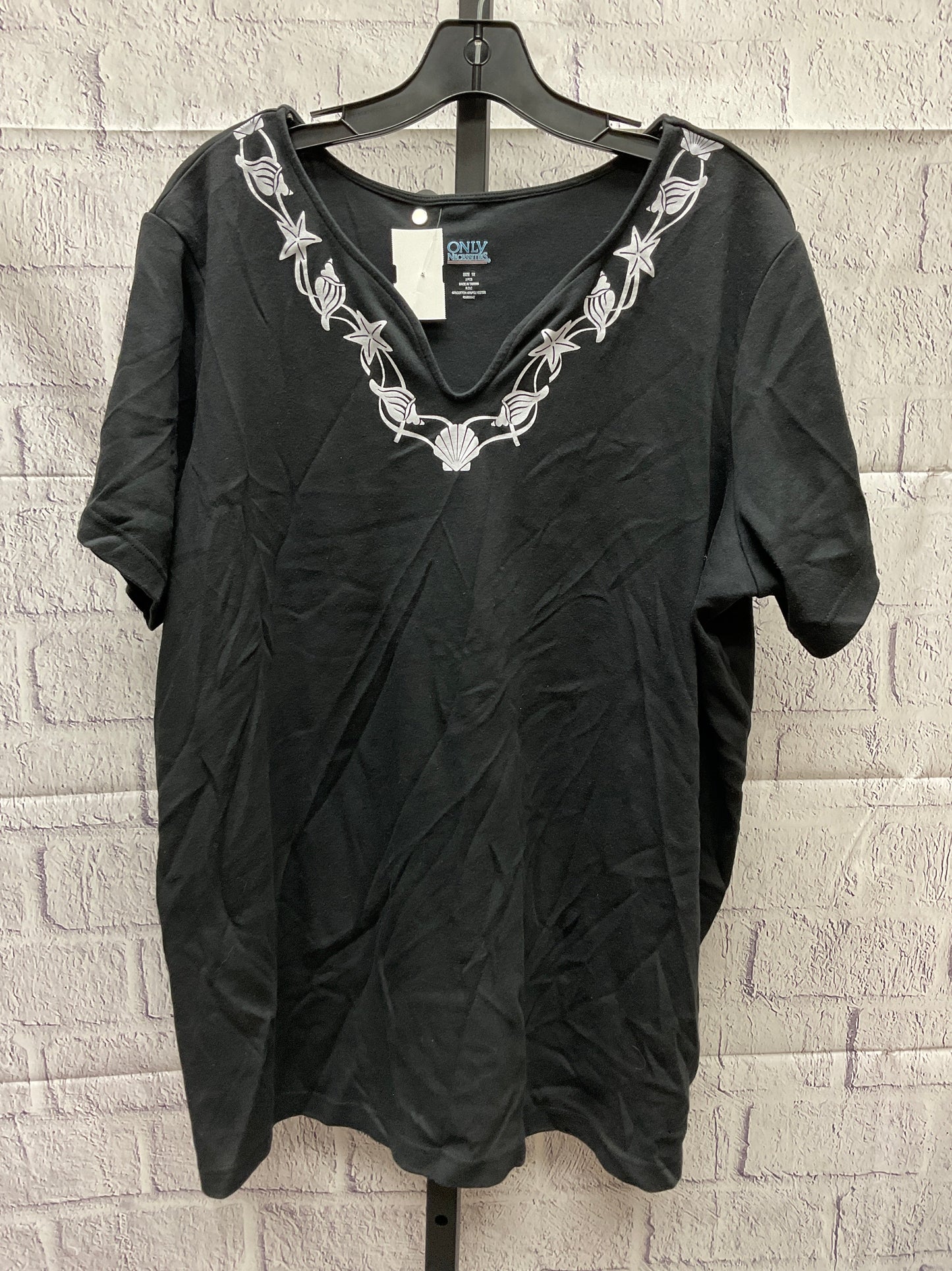 Top Short Sleeve By Only Necessities  Size: 1x