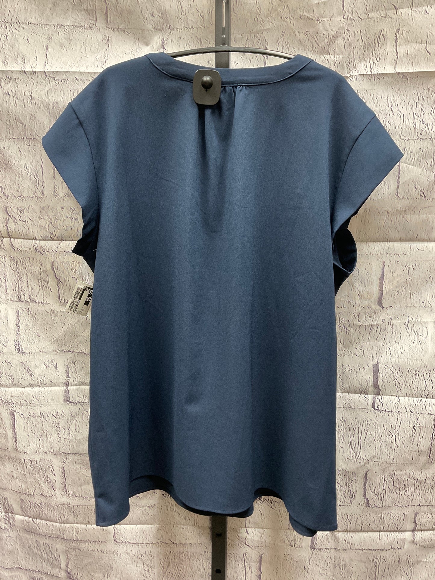 Top Short Sleeve By Hilary Radley  Size: Xxl