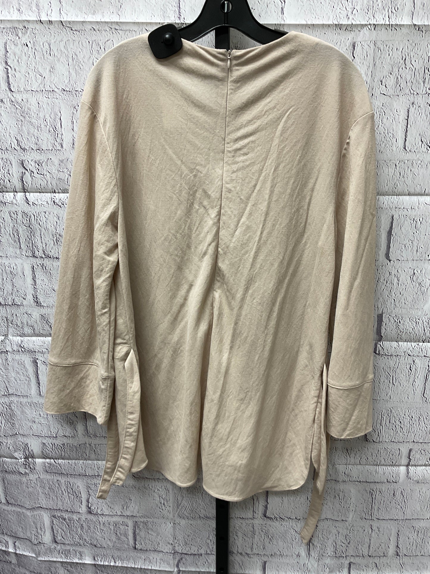 Top Long Sleeve By Glam  Size: M