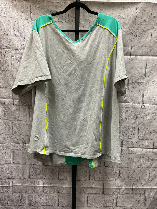 Top Short Sleeve By Catherines  Size: 5