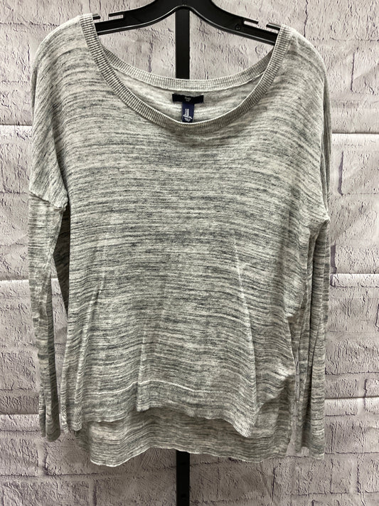 Top Long Sleeve By Gap  Size: M