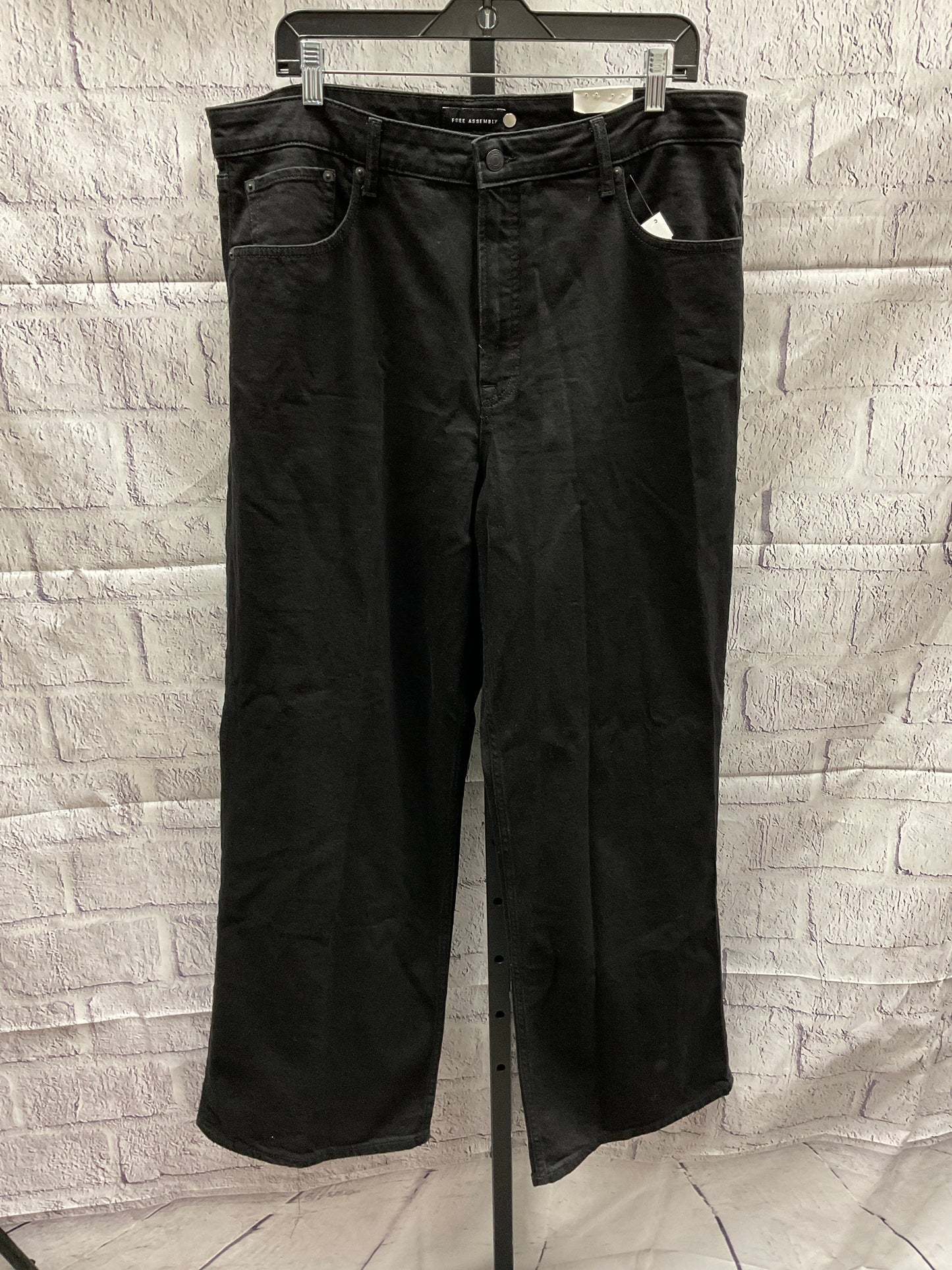 Jeans Wide Leg By Clothes Mentor  Size: 18
