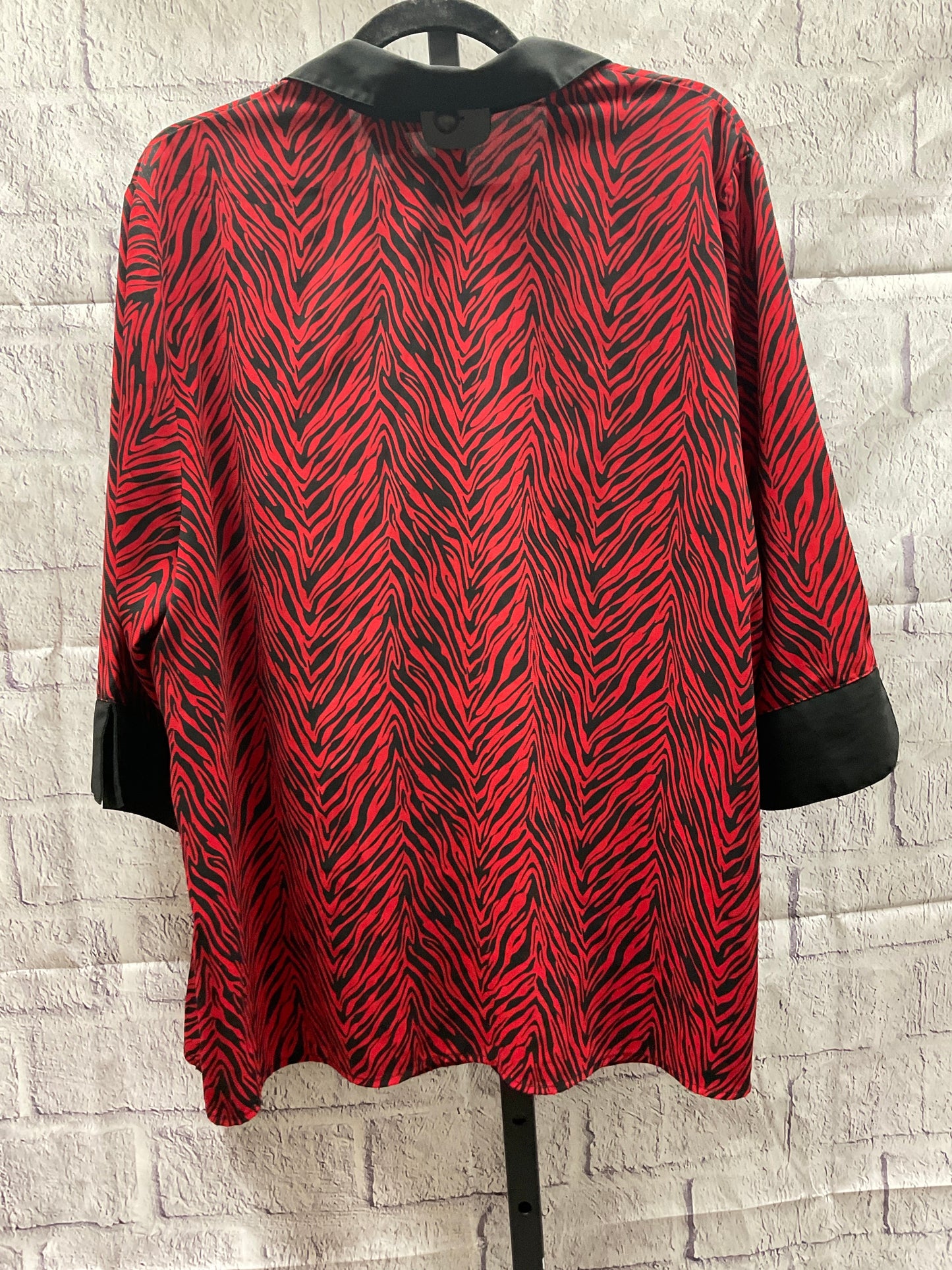 Top Long Sleeve By Maggie Barnes  Size: 1x
