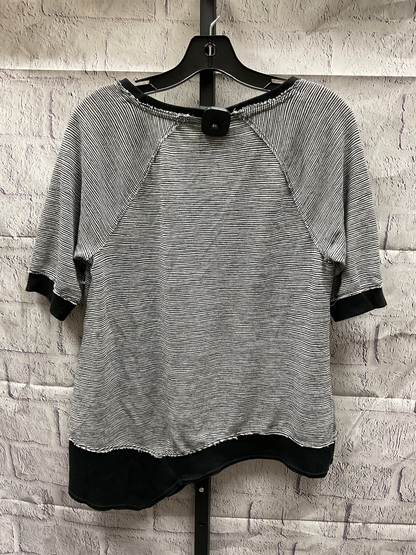Top Short Sleeve By Calvin Klein  Size: M