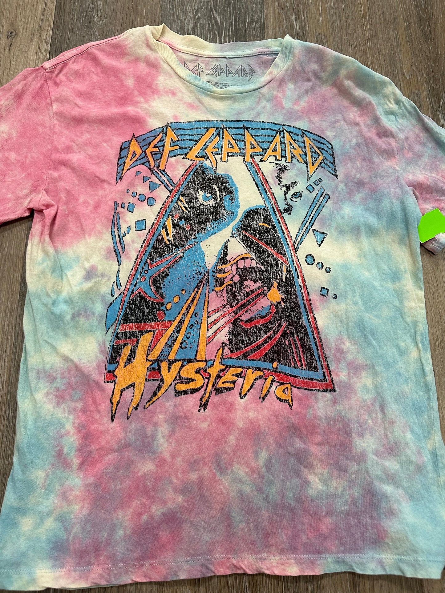 Top Short Sleeve By Def Leppard  Size: L