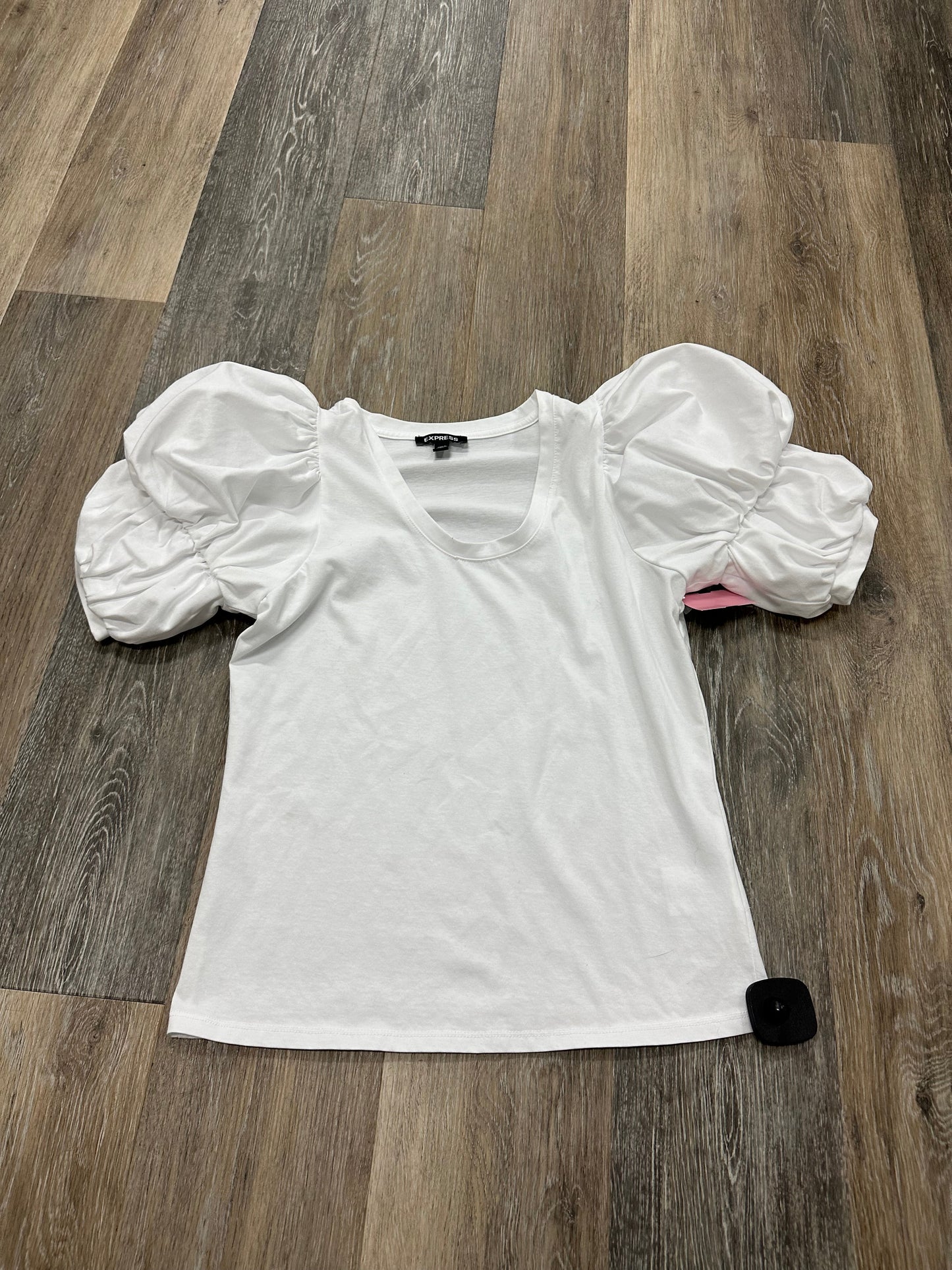 Top Short Sleeve By Express  Size: Xs