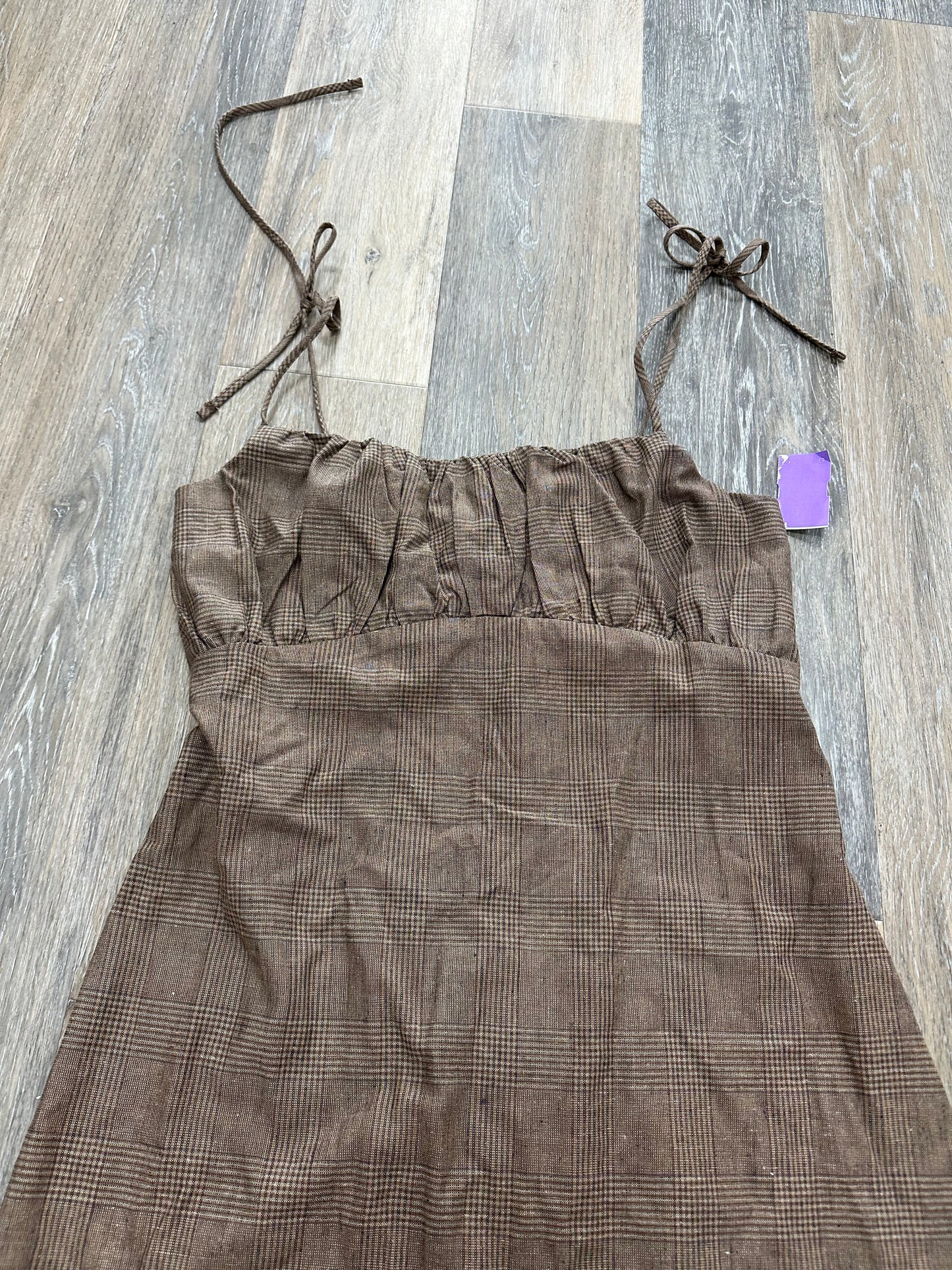 Dress Casual Short By Urban Renewal  Size: M
