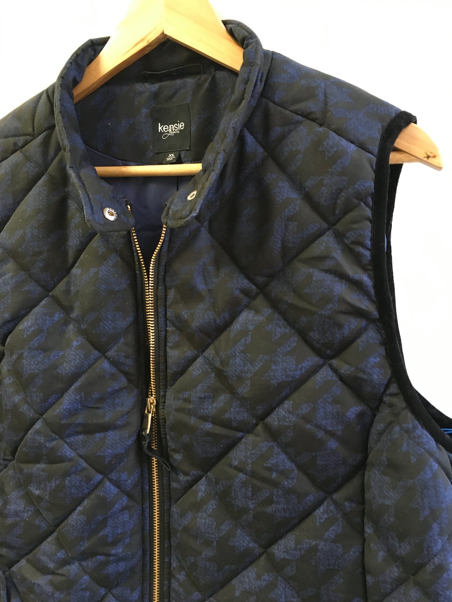 Vest Puffer & Quilted By KENSIE Size: Xl