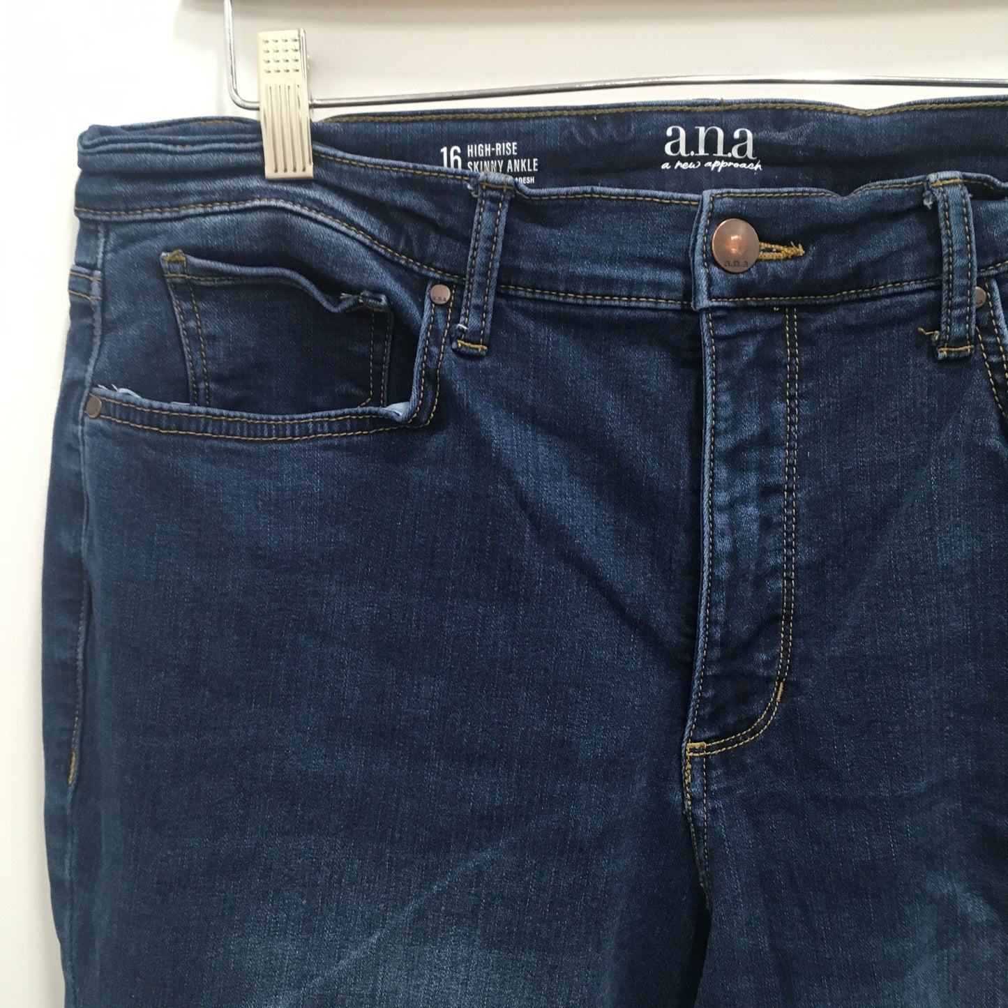 Jeans Skinny By Ana  Size: 16