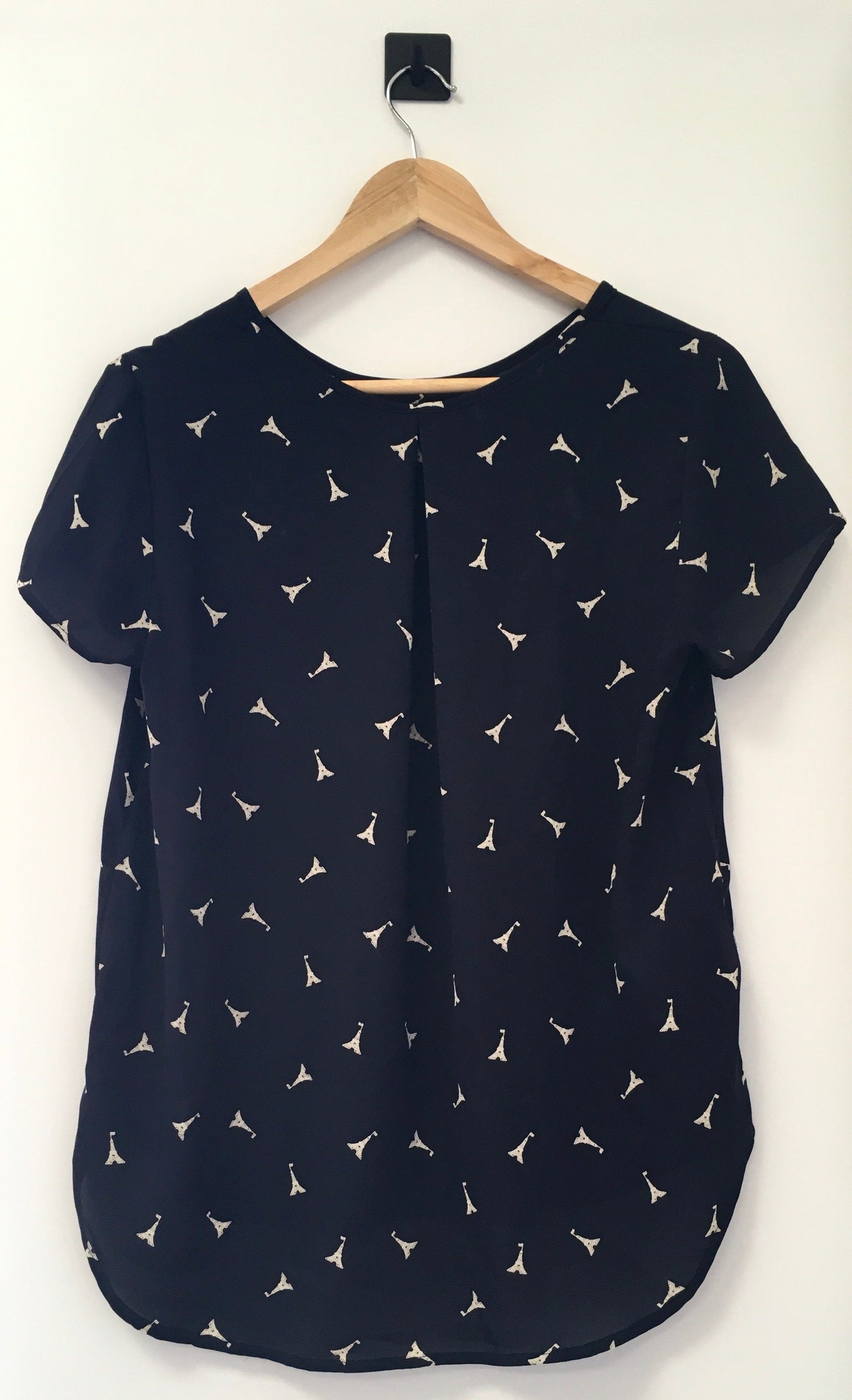 Top Short Sleeve By Kaileigh  Size: L