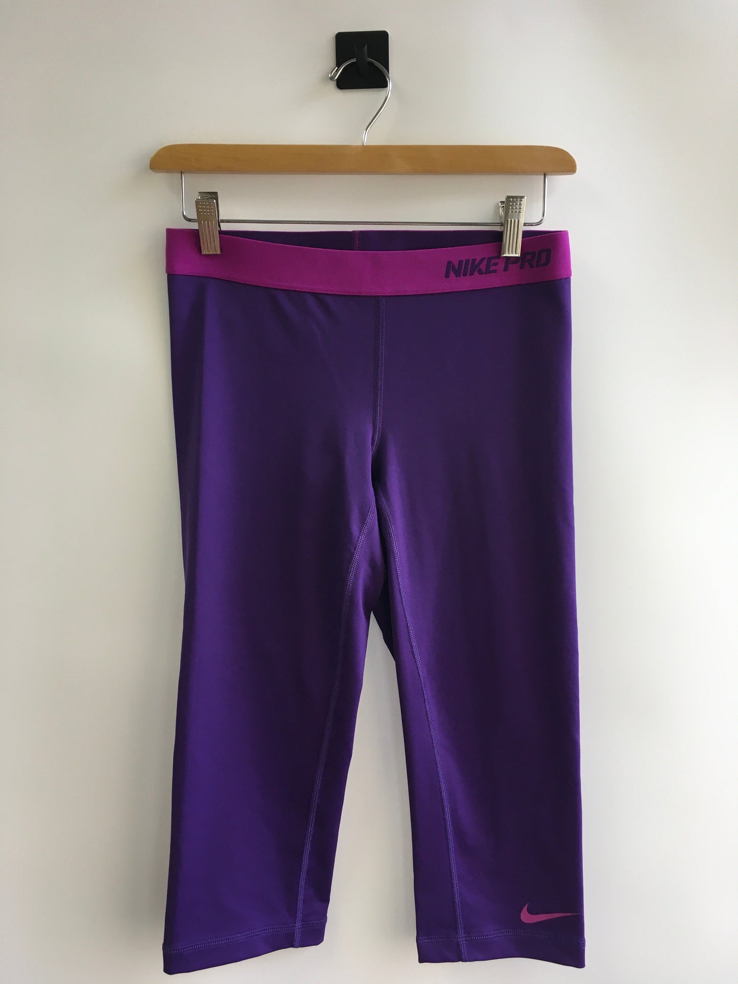 Athletic Capris By Nike  Size: M