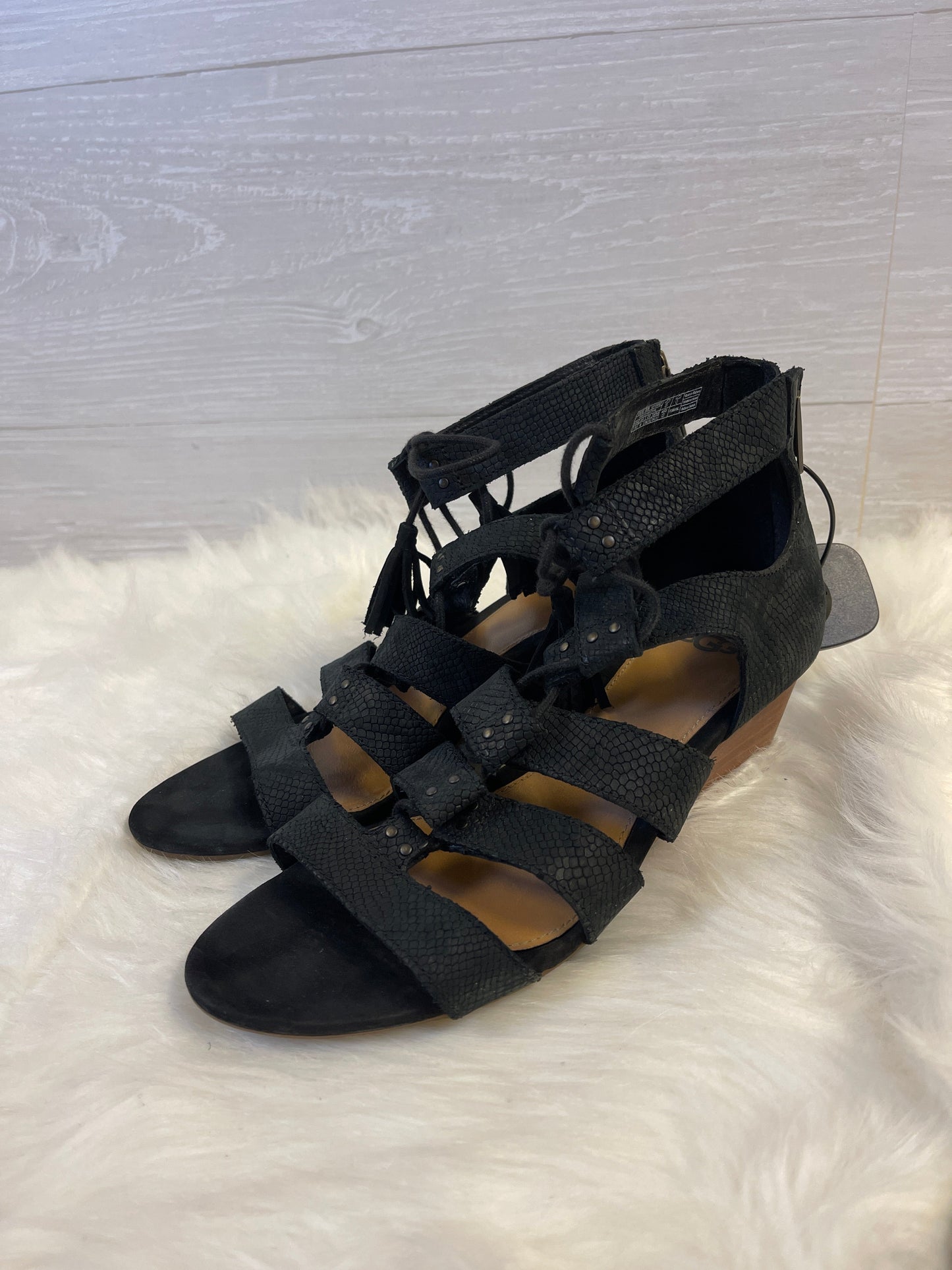 Sandals Heels Wedge By Ugg  Size: 7.5