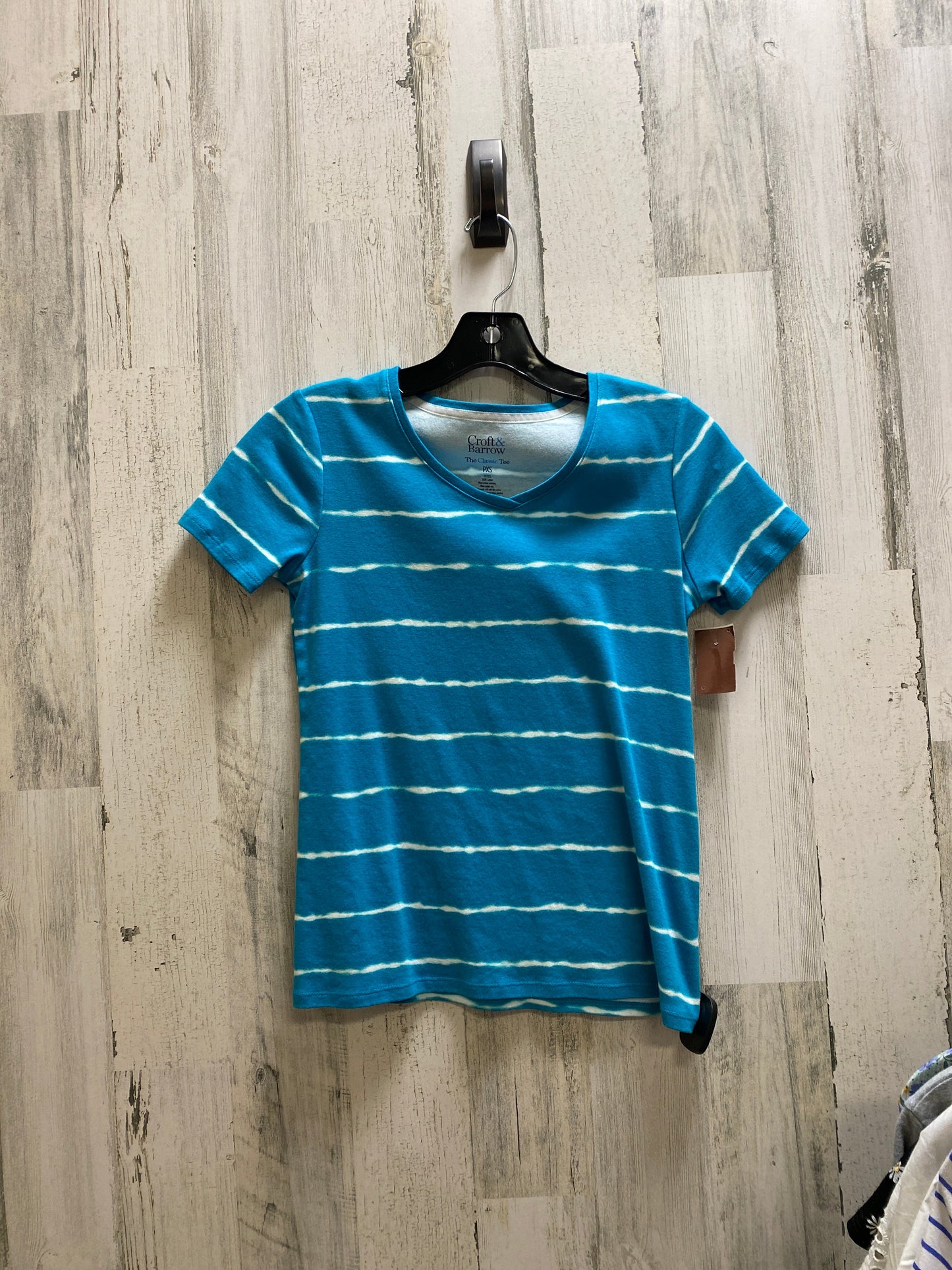 Top Short Sleeve Basic By Croft And Barrow  Size: Xs