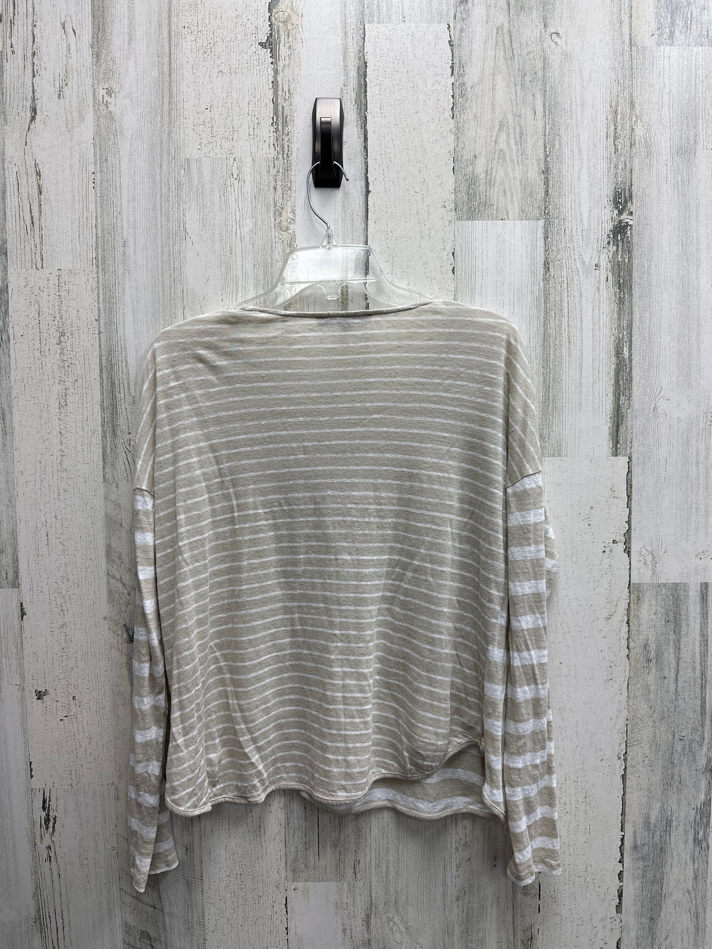 Top Long Sleeve Basic By Clothes Mentor  Size: L