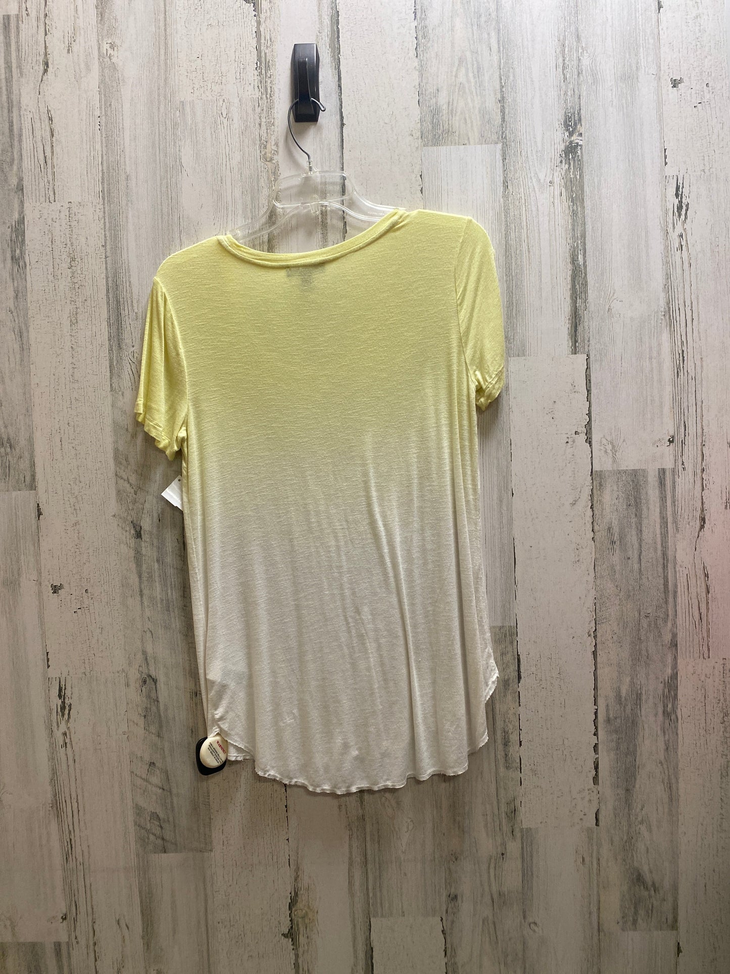 Top Short Sleeve By Kenneth Cole  Size: M