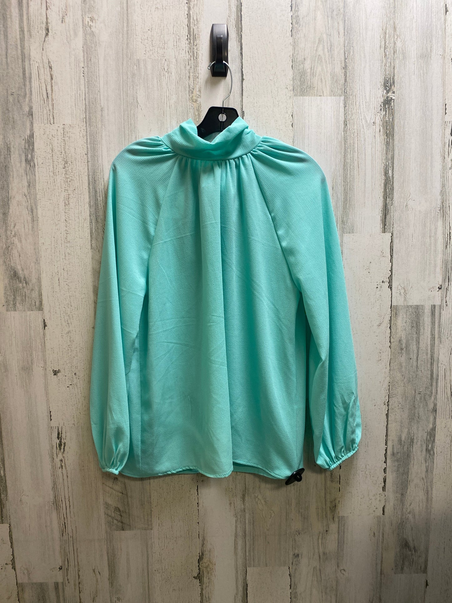 Top Long Sleeve By Clothes Mentor  Size: M