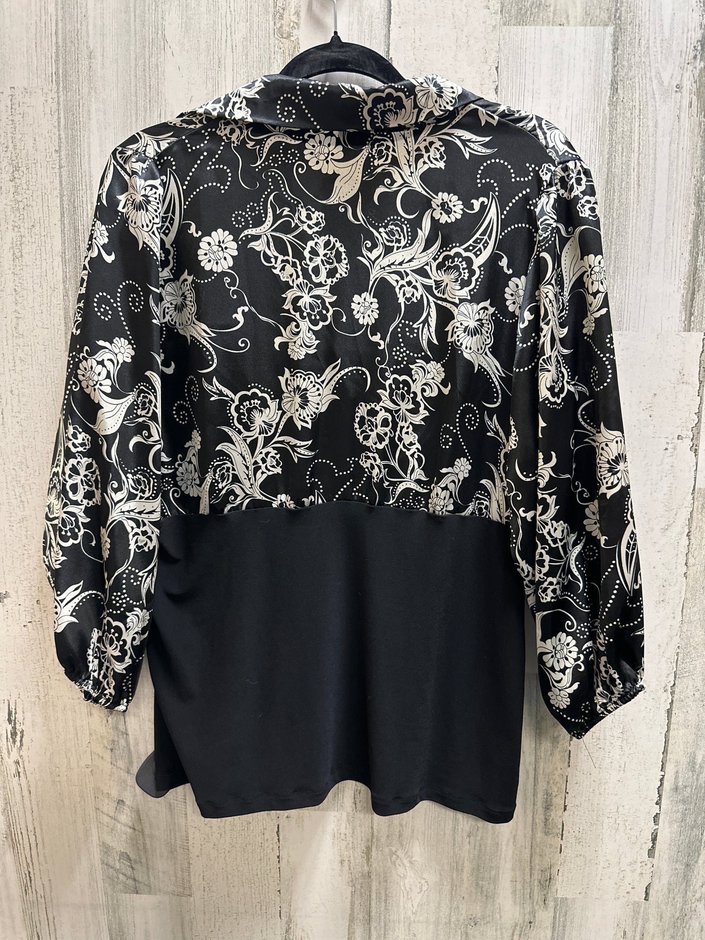 Top Long Sleeve By Clothes Mentor  Size: 2x