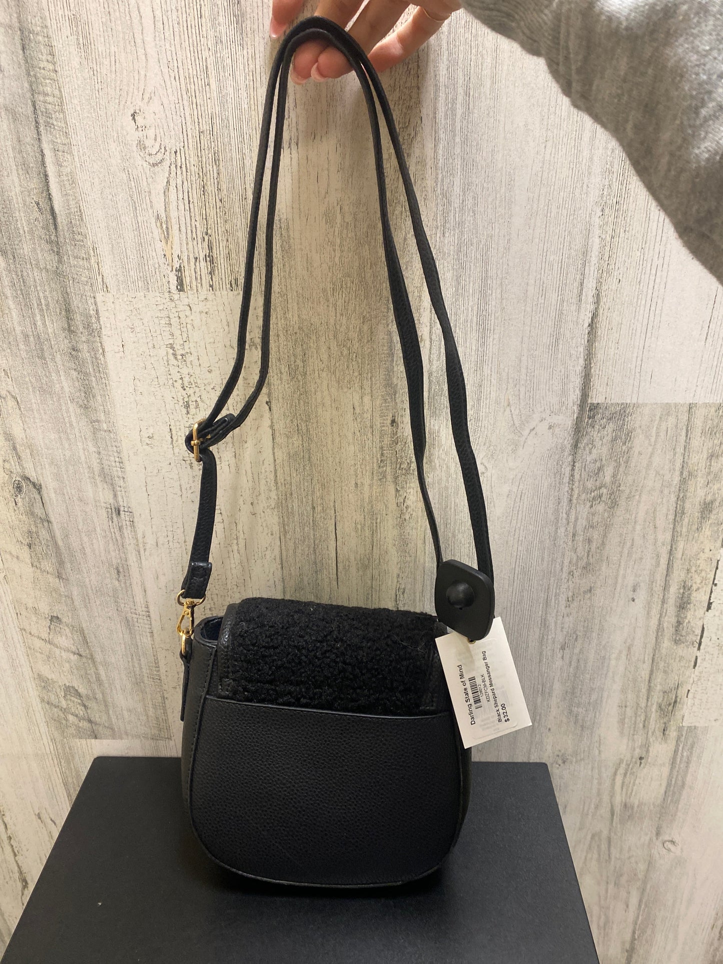 Crossbody By Clothes Mentor  Size: Small