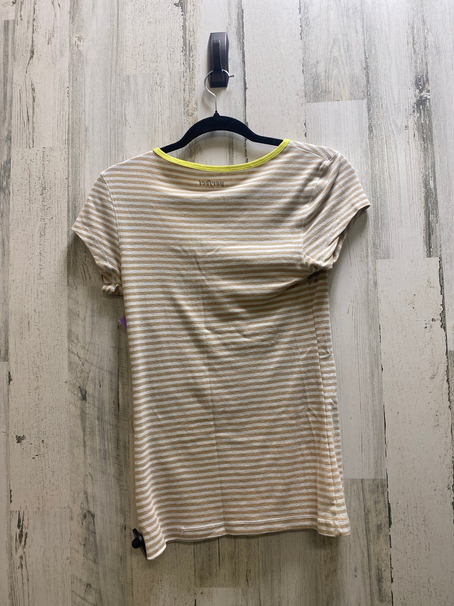 Top Short Sleeve By Clothes Mentor  Size: M