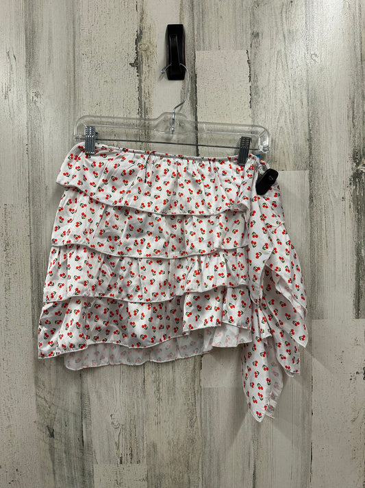 Skirt Mini & Short By Pretty Little Thing  Size: 6