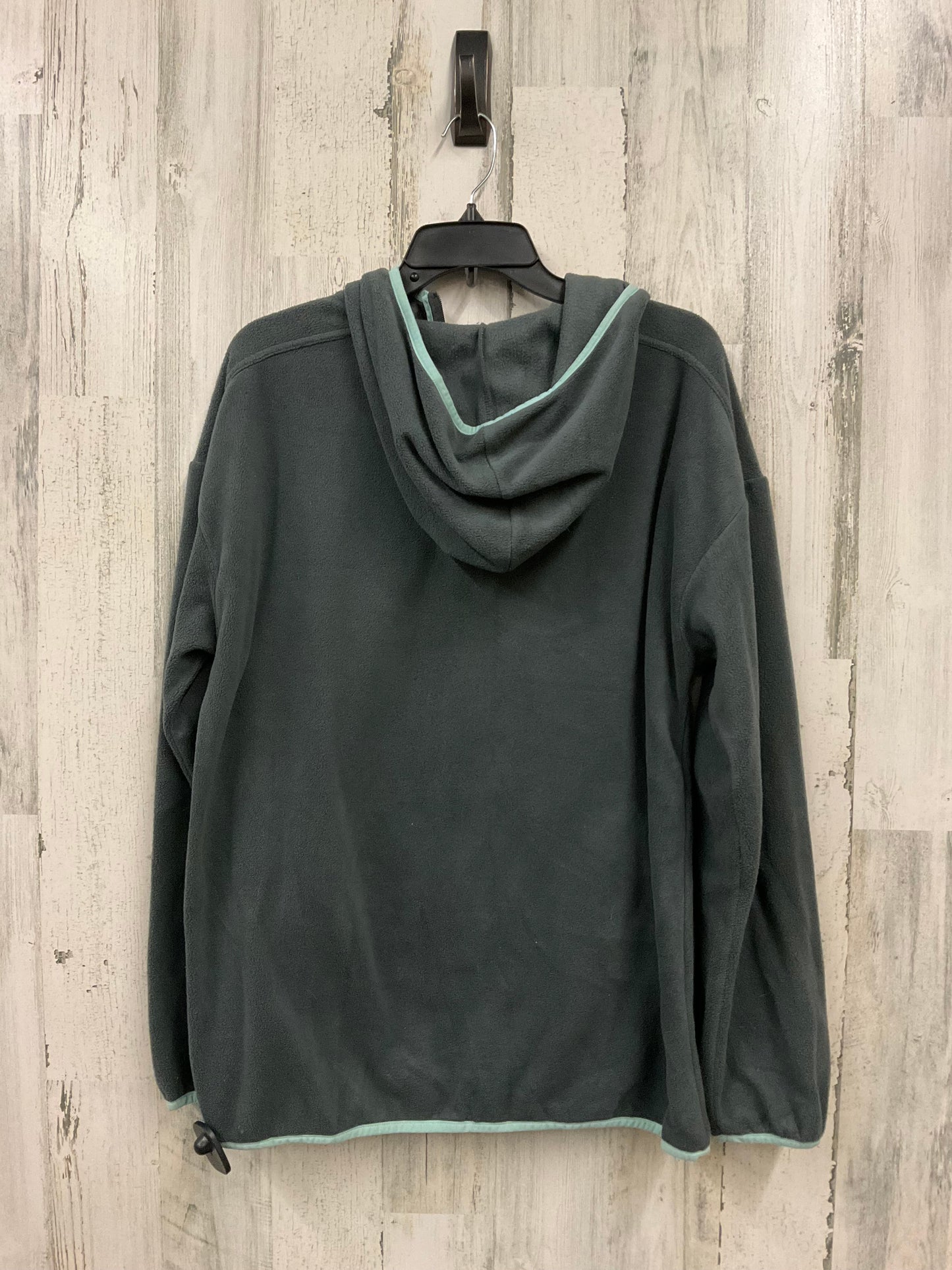 Sweatshirt Hoodie By Clothes Mentor  Size: M