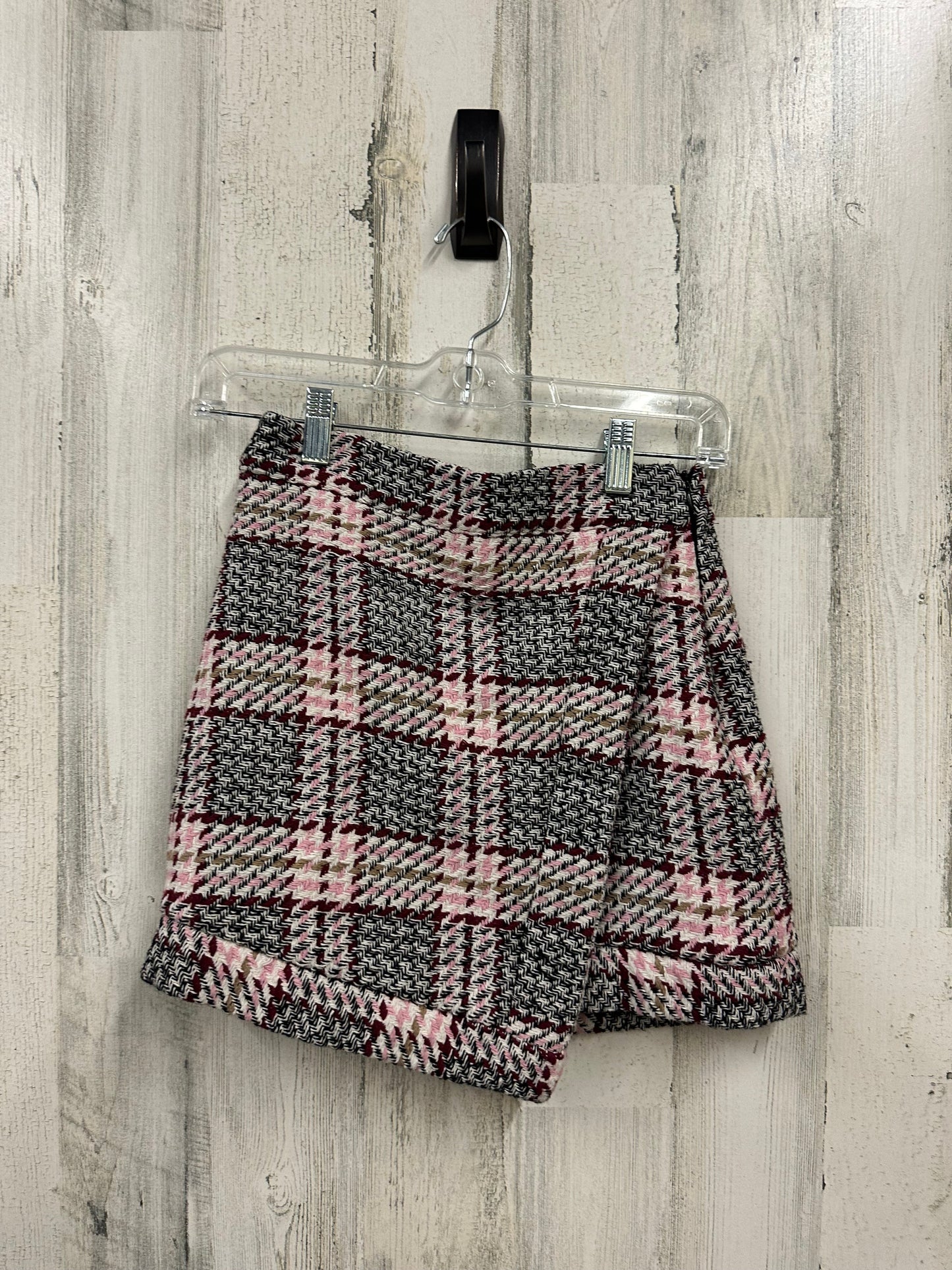 Skirt Mini & Short By Forever 21  Size: S