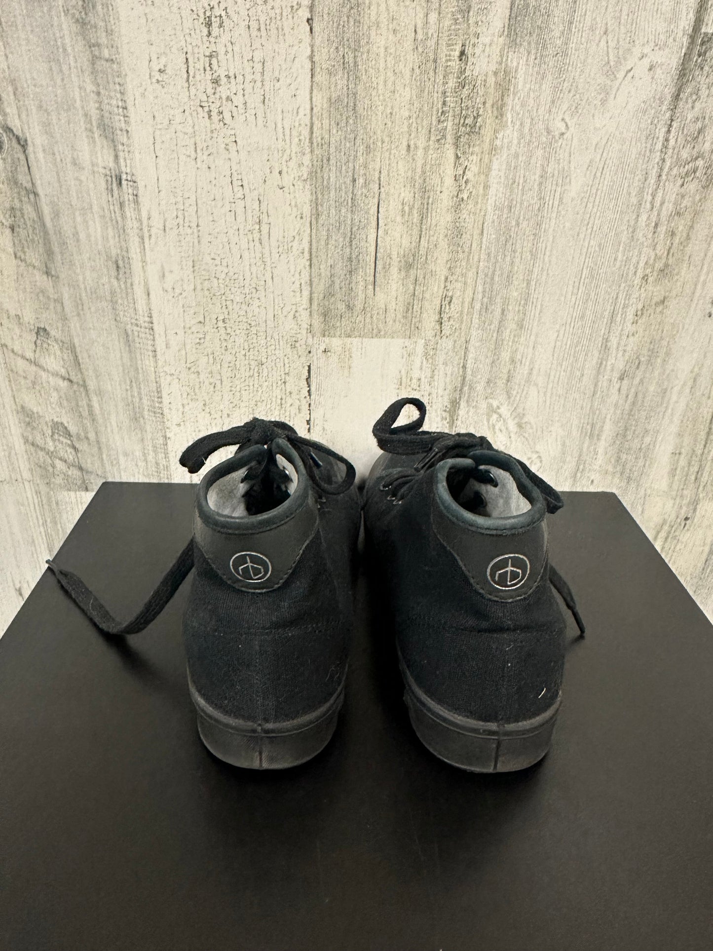 Shoes Sneakers By Rag And Bone  Size: 6.5